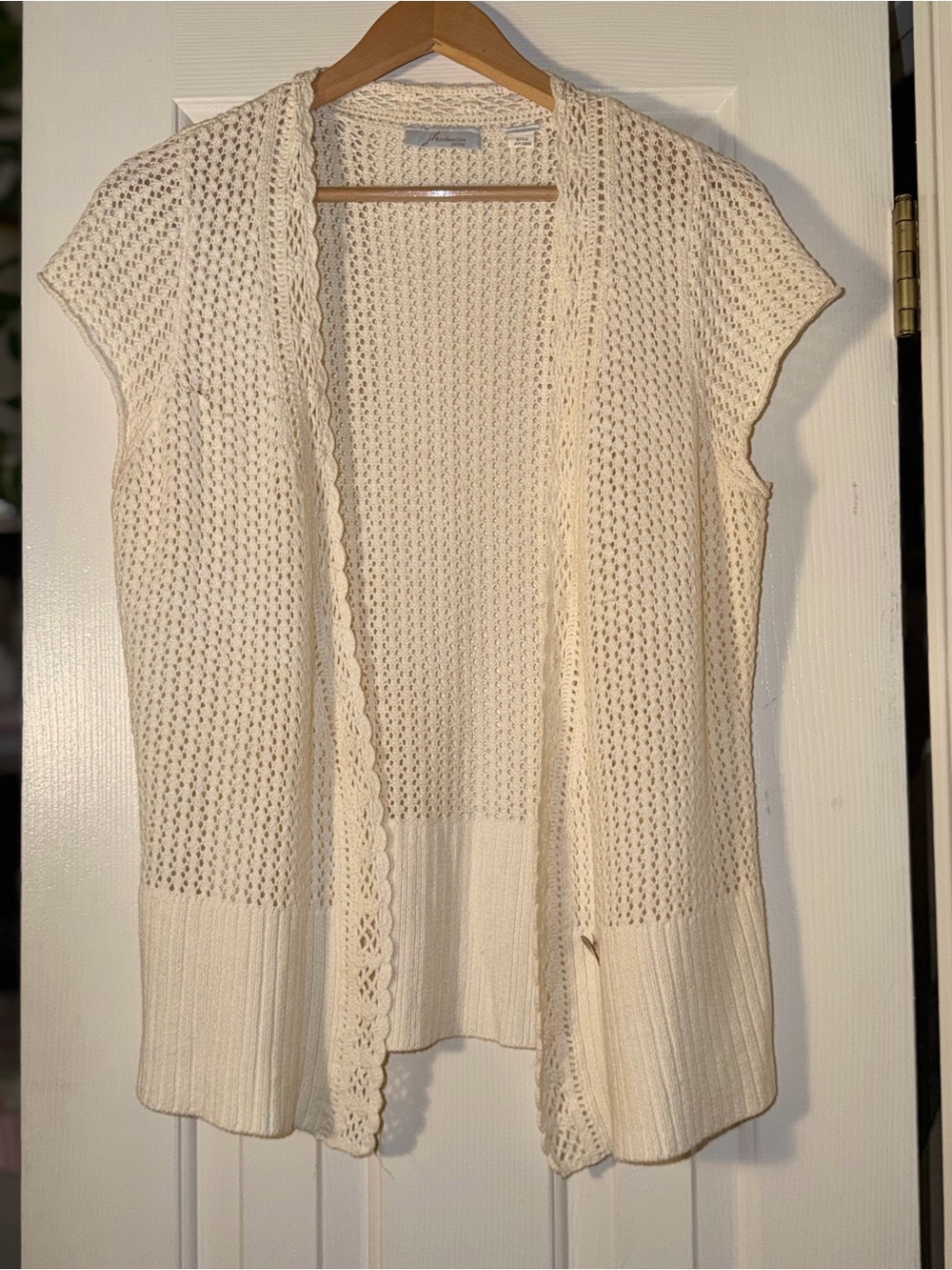 JM Collection Petite Ivory Crochet Open Front Cardigan Vest Women’s